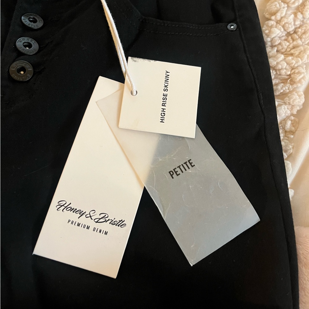 Honey & Bristle Black High-Rise Skinny Pants - Picture 2 of 5